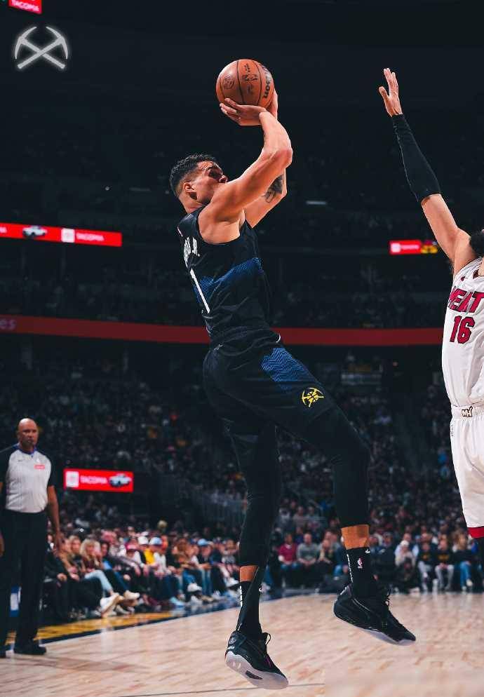 约基奇复出首战,迎来胜利状态火爆,热火成为焦点!